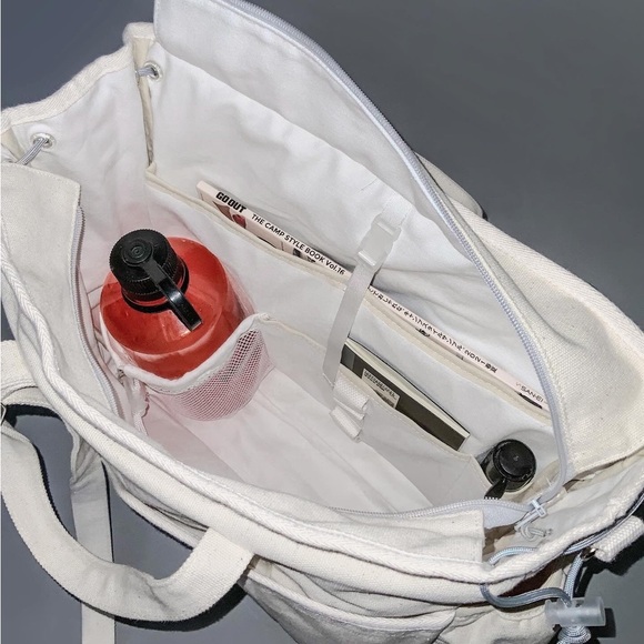 Unsettle Duality Utility Tote - Picture 2 of 6